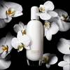 Clinique Aromatics in White - nowy zapach dla kobiet 1